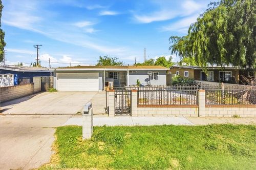 915 Stichman Ave, La Puente, CA, 91746-2317 | Card Image