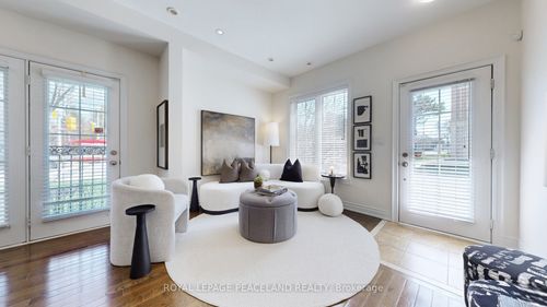 82 Hargrave Lane, Toronto, ON, M4N0A4 | Card Image