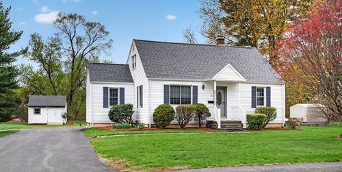 13 Hamilton Rd, Northborough, MA, 01532-2218 | Card Image