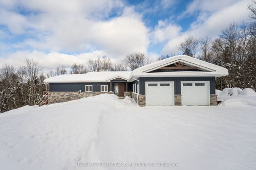 1070 Four Mile Lake Rd, North Bay, ON, P1B8G2 | Card Image