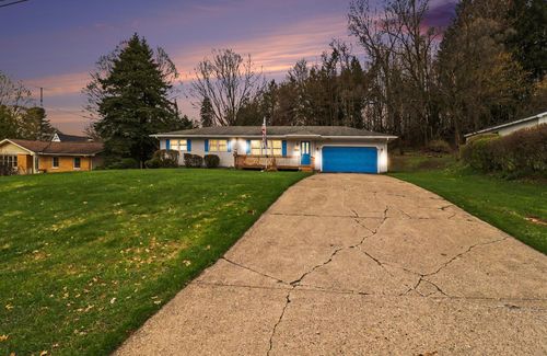 2739 Hillcrest Dr, New Era, MI, 49446-9605 | Card Image