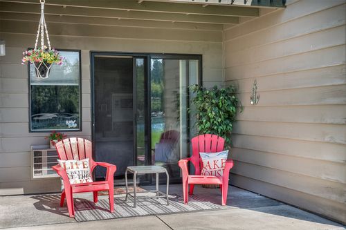 152-180 Vista Ln, Bigfork, MT, 59911-3666 | Card Image