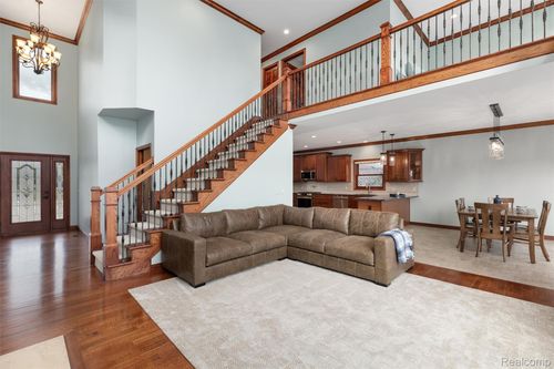 31860 N River Rd, Harrison Township, MI, 48045-1471 | Card Image