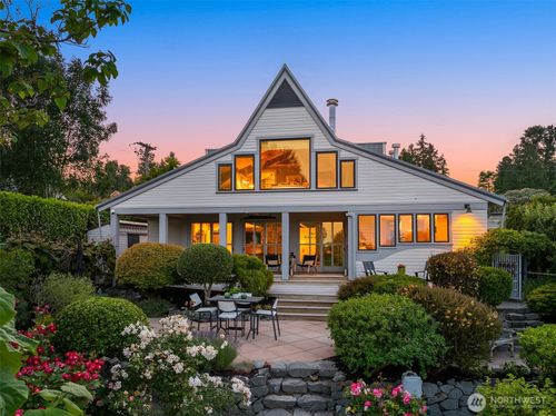 1237 Hawley Way Ne, Bainbridge Island, WA, 98110-2952 | Card Image
