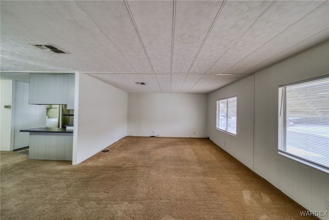 living room | Image 18