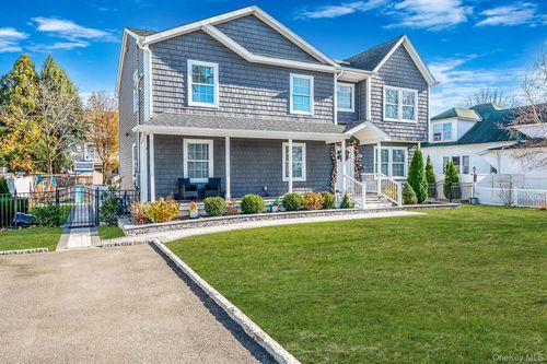 50 Verazzano Ave, Copiague, NY, 11726-2809 | Card Image