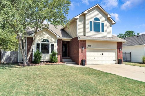 228 N Prescott Circle, Wichita, KS, 67212 | Card Image