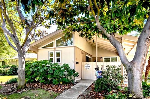 unit-b-749 Avenida Majorca, Laguna Woods, CA, 92637-6466 | Card Image