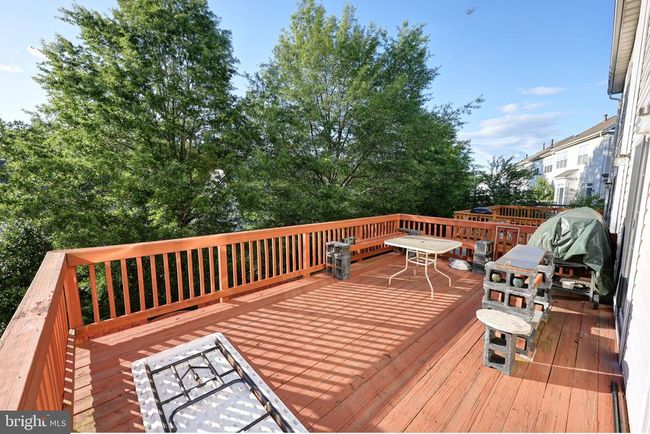 8182 Cobble Pond Way, Townhouse with 4 bedrooms, 3 bathrooms and null parking in MANASSAS VA | Image 36