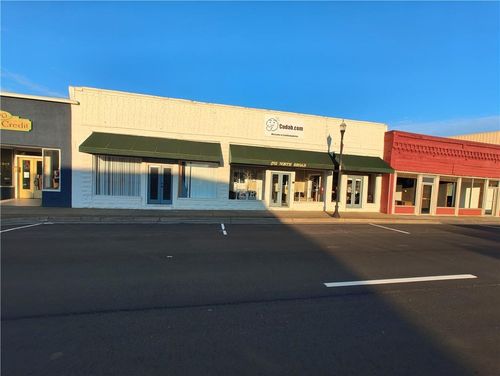 1782 N Broad St, Commerce, GA, 30529-1940 | Card Image