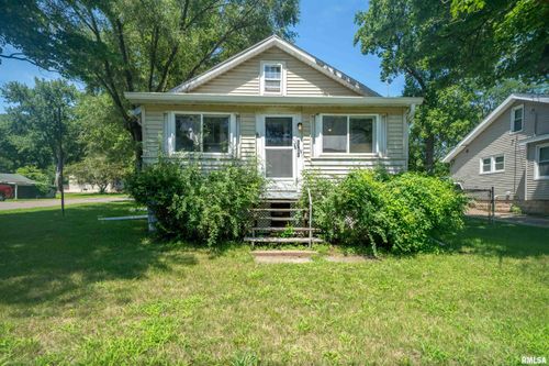 1201 Meadow Ave, East Peoria, IL, 61611-3068 | Card Image