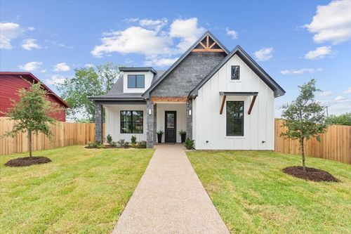 107 N Jena St, Riesel, TX, 76682-3057 | Card Image