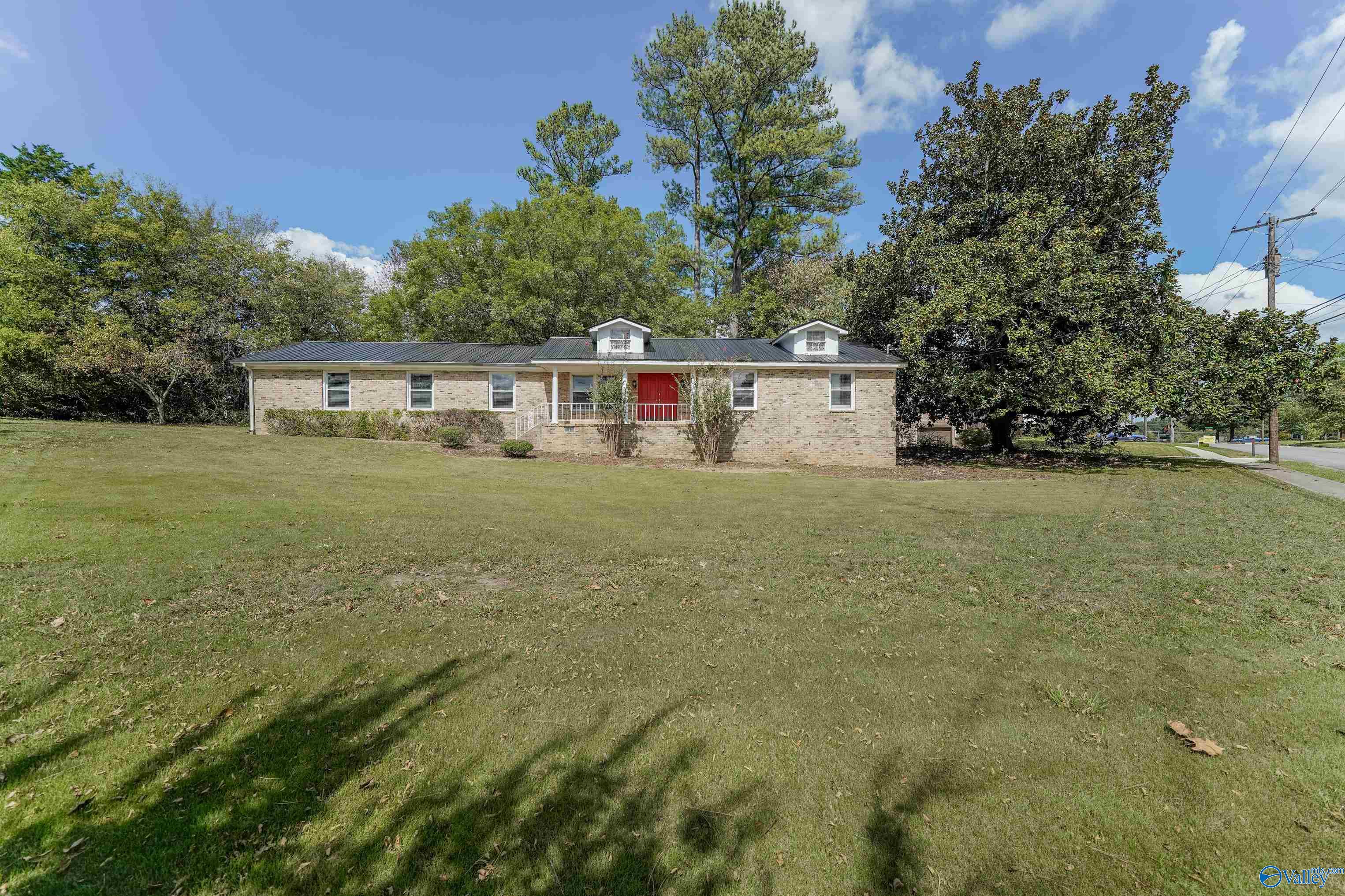 Sherwood Dr, Huntsville, AL 35802 #1