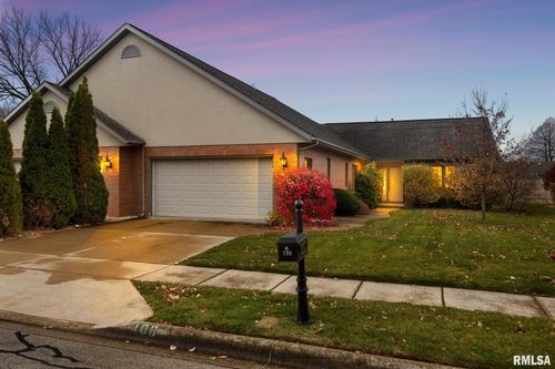 108 Barrington Pl, Morton, IL, 61550-3012 | Card Image