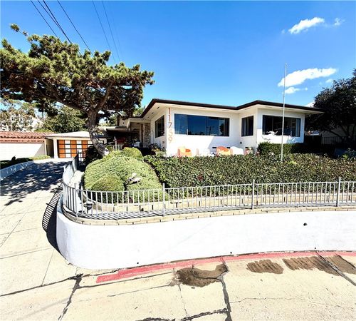 11759 S Circle Dr, Whittier, CA, 90601-2349 | Card Image