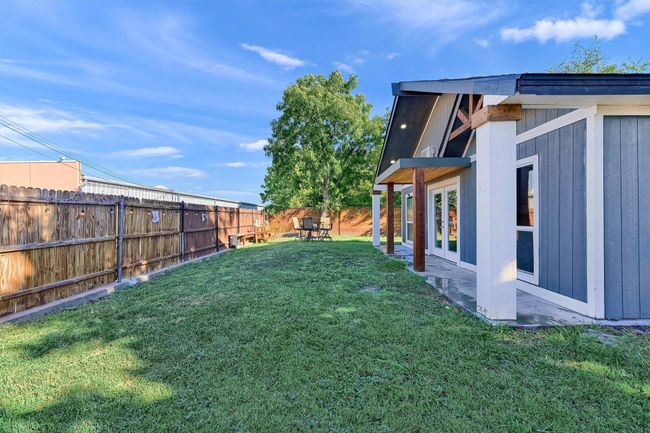 1432 S Austin St, House other with 4 bedrooms, 2 bathrooms and null parking in Sherman TX | Image 24