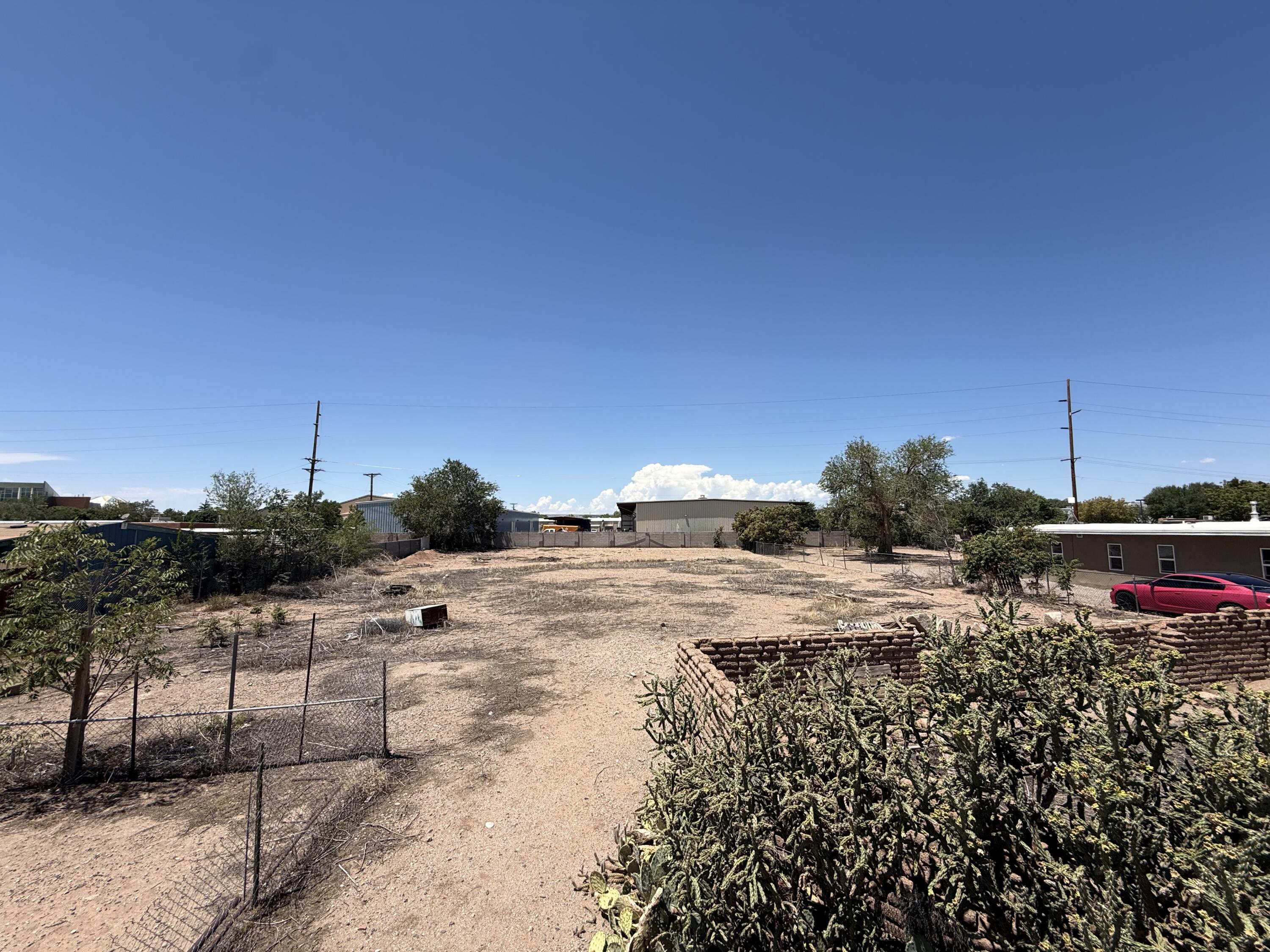 Land in Albuquerque