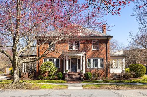 108 Crowninshield Rd, Brookline, MA, 02446-6760 | Card Image