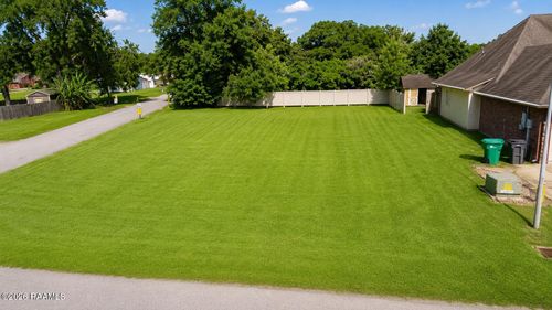 801 Flambant Dr, Broussard, LA, 70518-4779 | Card Image