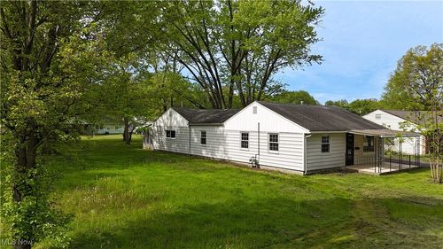 618 Ophelia St, Newton Falls, OH, 44444-1471 | Card Image