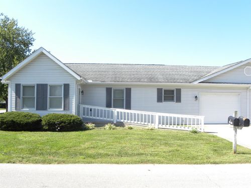55 S Park Ave, Spencer, IN, 47460-1854 | Card Image