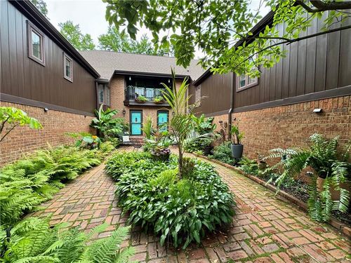 apt-1-101 Blue Gate Cir, Dayton, OH, 45429-1480 | Card Image