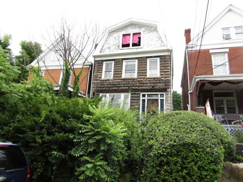 7221 Mount Vernon St, Pittsburgh, PA, 15208-1220 | Card Image