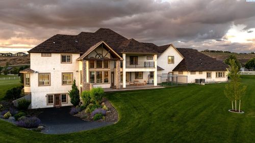 71421 E Sundown Pr Se, Kennewick, WA, 99338-8876 | Card Image