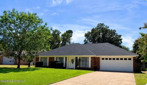 325 Westview Dr, Biloxi, MS, 39531-2635 | Card Image