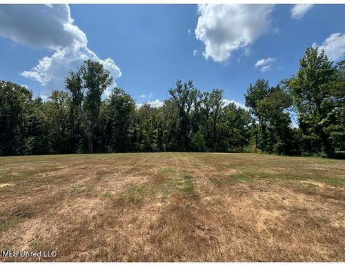 7643 Dean Rd, Lake Cormorant, MS, 38641-9109 | Card Image