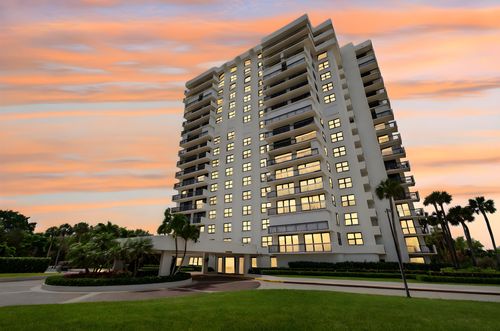 305-2001 N Ocean Blvd, Boca Raton, FL, 33431-7848 | Card Image