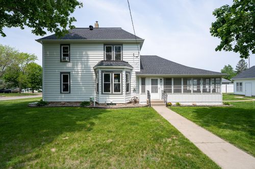 425 2nd St Sw, Cannon Falls, MN, 55009-2546 | Card Image