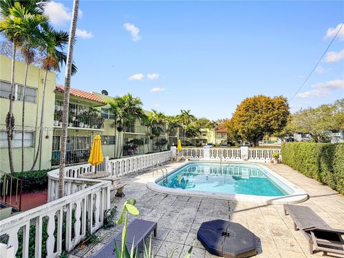 apt-9-520 Ne 38th St, Miami, FL, 33137-3768 | Card Image