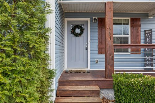 567 Skyview Dr, Ashland City, TN, 37015-4915 | Card Image