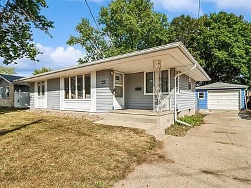 3929 64th Street Street, Urbandale, IA, 50322 | Card Image