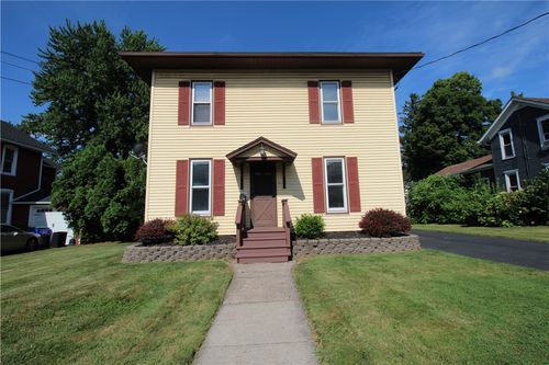 11 Van Buren St, Holley, NY, 14470-1153 | Card Image