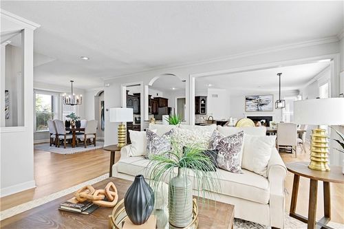 5012 W 163rd St, Overland Park, KS, 66085-8243 | Card Image