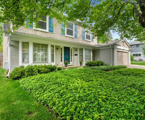 3204 Farmbrook Ct, Ann Arbor, MI, 48108-1720 | Card Image