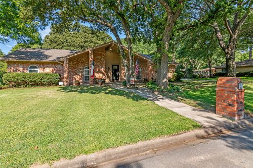 629 Cimarron Trl, Southlake, TX, 76092-5607 | Card Image
