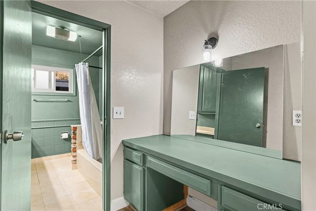 26865 Elizabeth Lake Rd, House other with 2 bedrooms, 2 bathrooms and 2 parking in Lake Hughes CA | Image 31