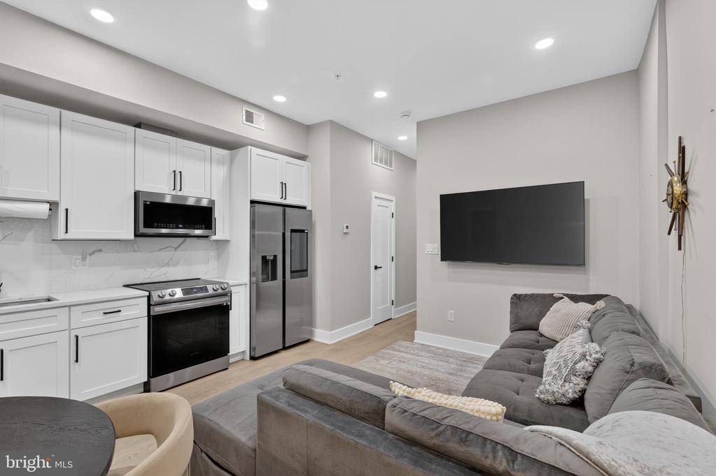 Residential in WASHINGTON 4