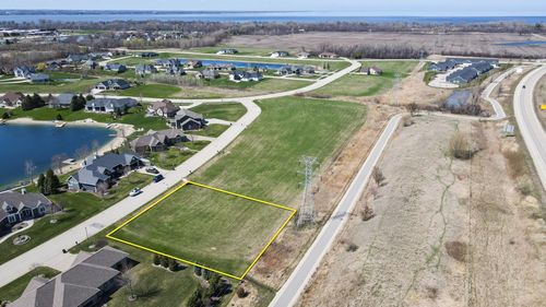 1194 Spring Lake Dr, FOND DU LAC, WI, 54935-9720 | Card Image
