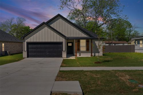 113 N 3rd St, Celeste, TX, 75423-9566 | Card Image