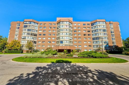 611-5 Weldrick Rd W, Richmond Hill, ON, L4C8S9 | Card Image