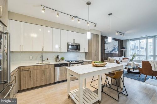 unit-430-145 Riverhaven Dr, NATIONAL HARBOR, MD, 20745-1067 | Card Image