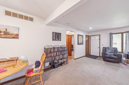 1030 S Lincoln Rd, Mt Pleasant, MI, 48858-9042 | Card Image