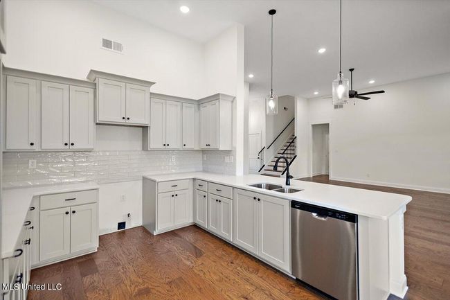 Kitchen | Image 18