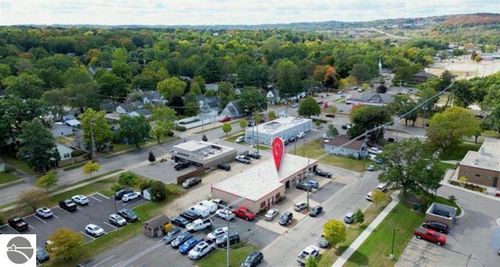 114 Griffin St, Traverse City, MI, 49684-3237 | Card Image