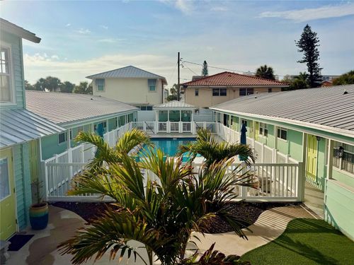 3-148 Cleveland Dr, SARASOTA, FL, 34236-2112 | Card Image
