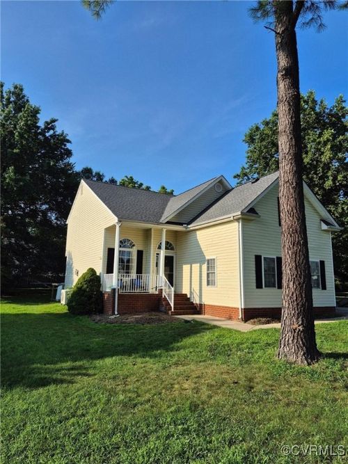 922 Ward Rd, Glen Allen, VA, 23059-4546 | Card Image